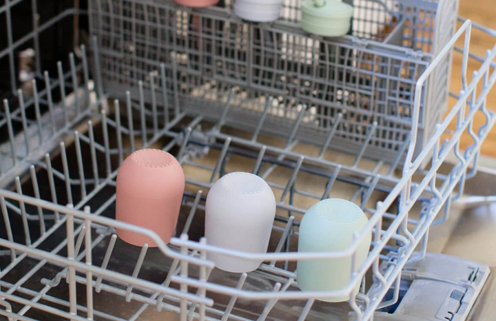 EZPZ Mini Cup + Straw