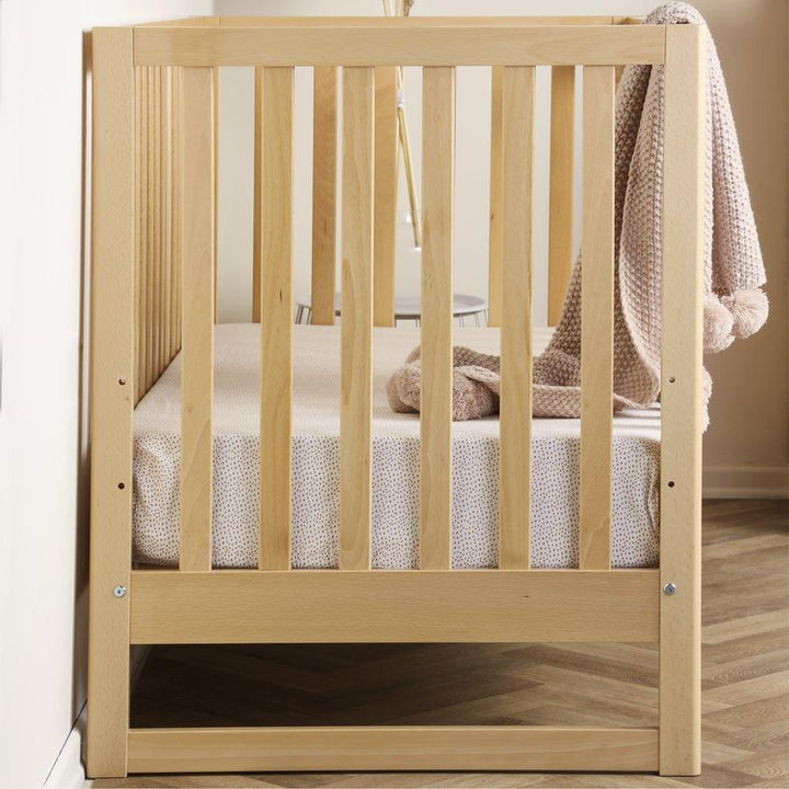 Dadada Austin 3-in-1 Convertible Crib