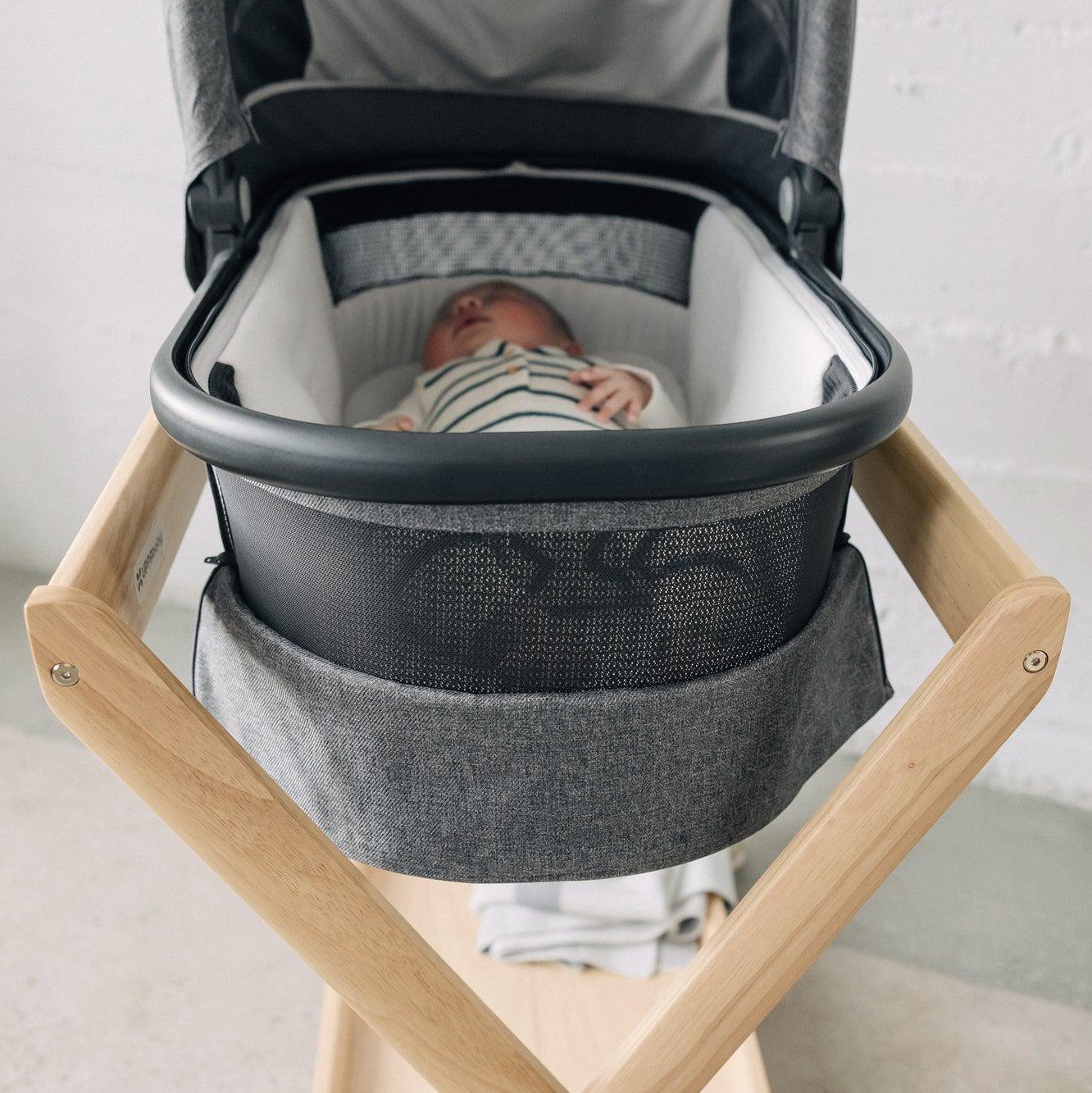 UPPAbaby Bassinet Stand – Baby Grand
