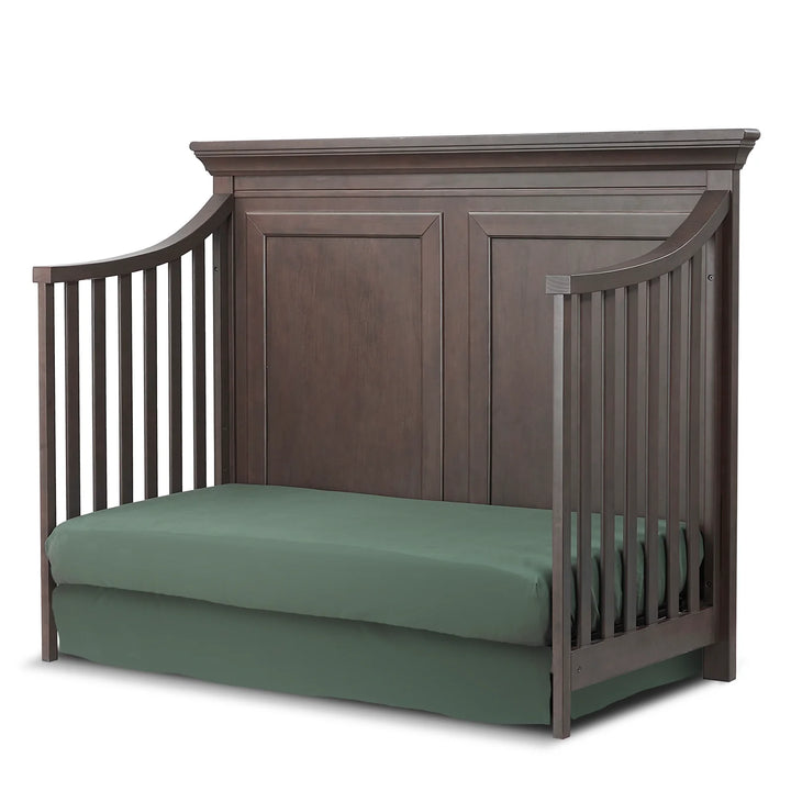 Sorelle Providence Flat Top 4-in-1 Convertible Crib