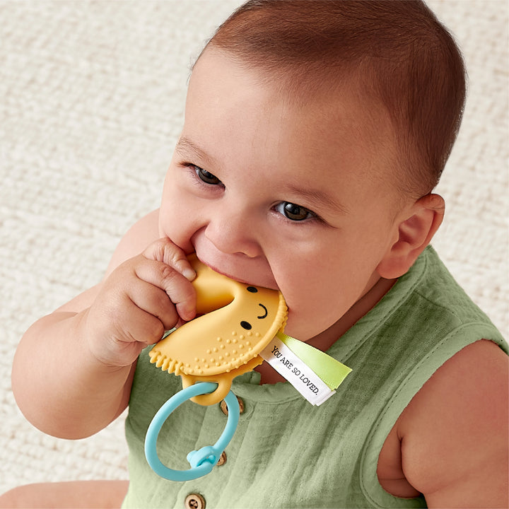 Itzy Ritzy - Fortune Cookie Teether