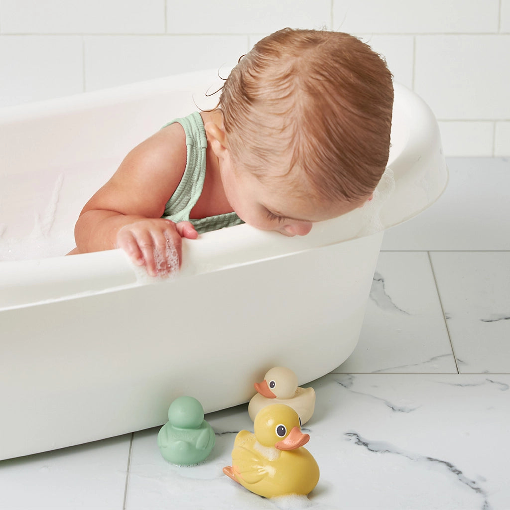 Itzy Ritzy Itzy Ducky Family - Bath + Water Table Toys