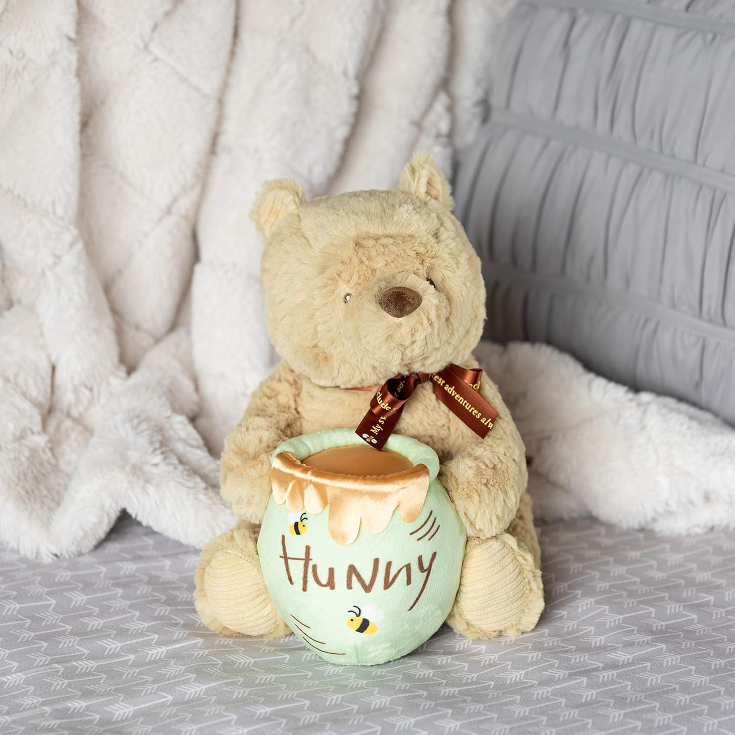 Winnie the Pooh Waggie Musical Plush – Baby Grand
