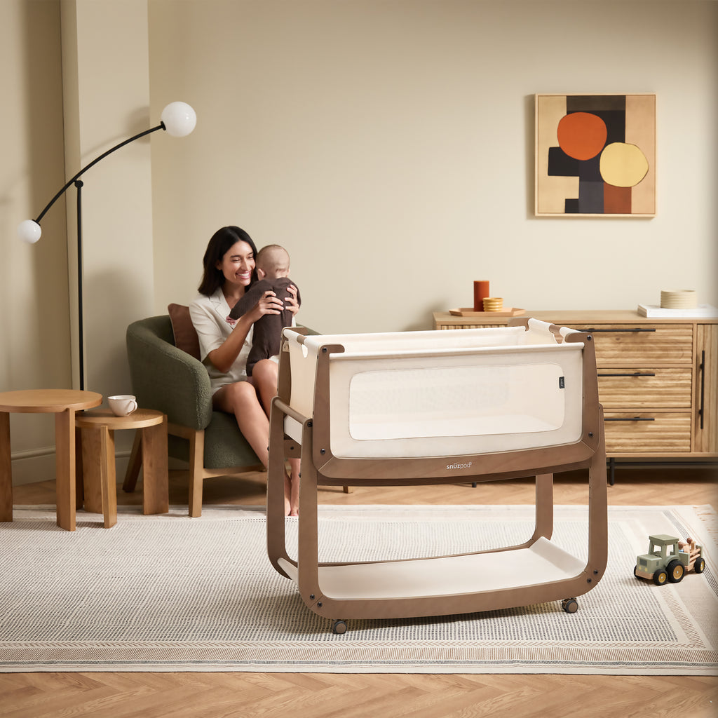 Snuz SnüzPod5 Bedside Crib w/ wheels
