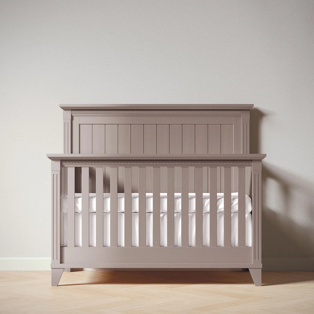 Silva Edison Collection Convertible Crib and Double  Dresser Set