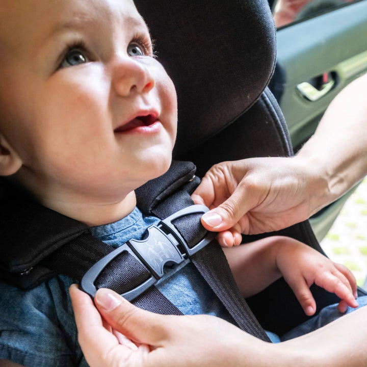Clek Fllo Convertible Car Seat