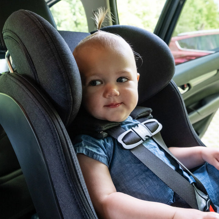 Clek Fllo Convertible Car Seat