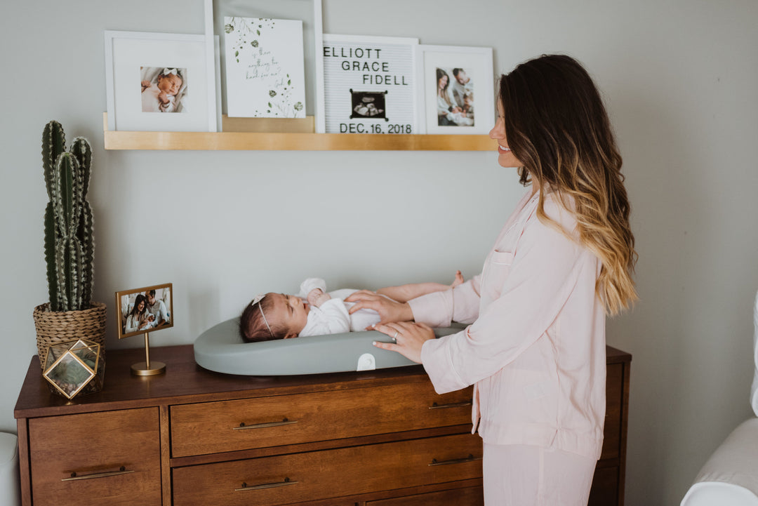 Hatch scale changing table online