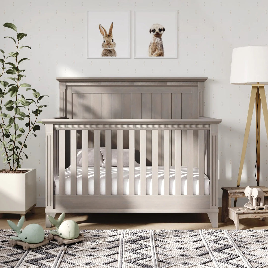 Silva Edison Collection Convertible Crib and Double  Dresser Set