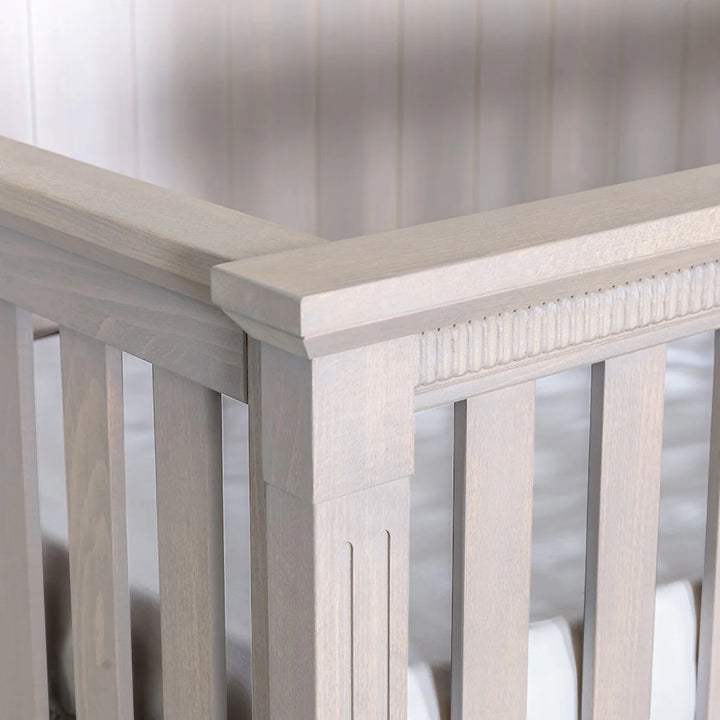 Silva Edison Collection Convertible Crib and Double  Dresser Set