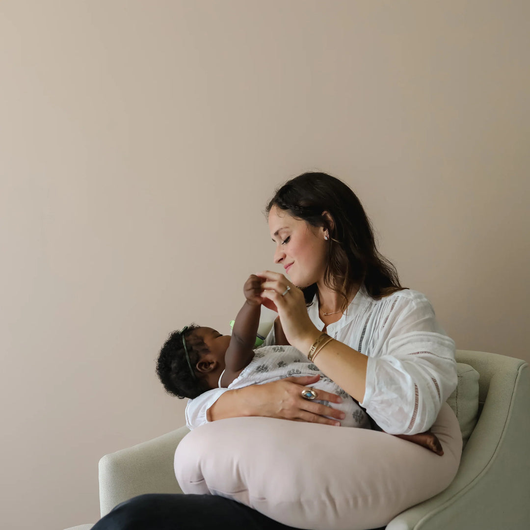 Snuggle Me Organic Feeding Support Pillow - Main Image