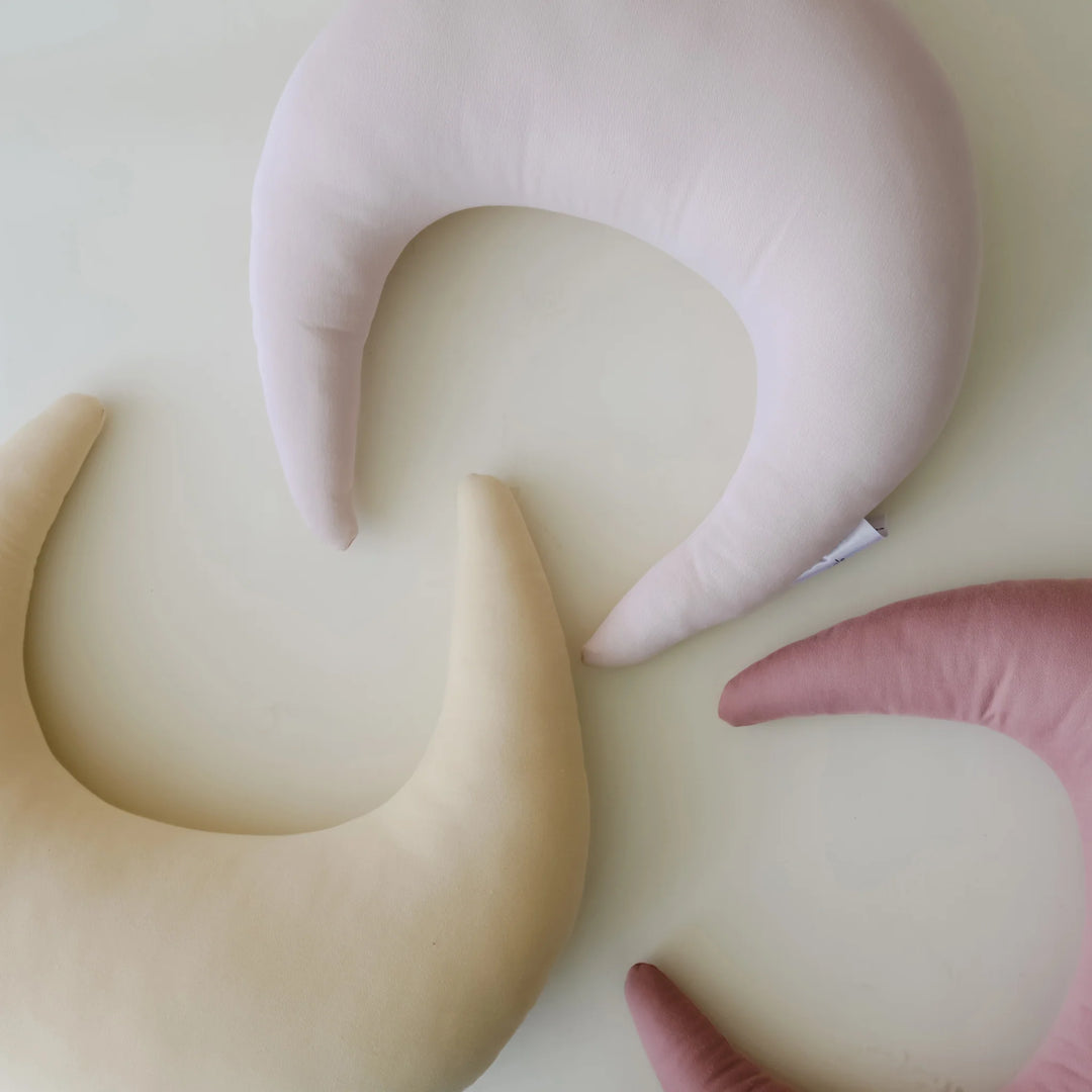 Snuggle Me Organic Feeding Support Pillow