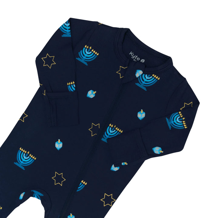 Kyte Baby Zipper Footie - Hanukkah