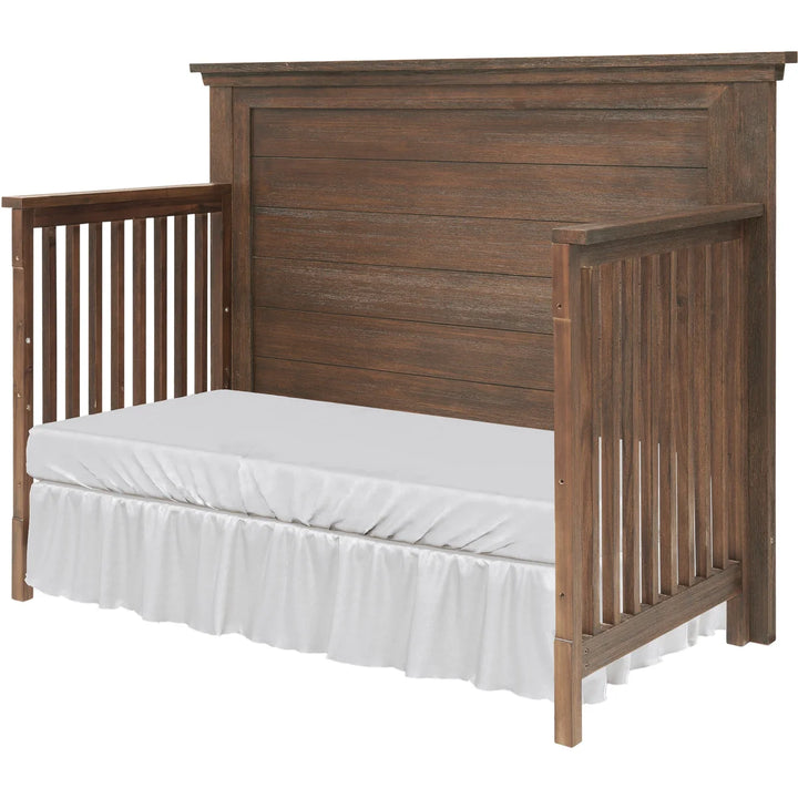 Baby Cache Lecco 4-1 Convertible Crib