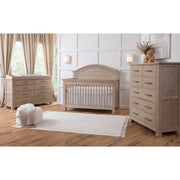 Bella Vita Lugo Convertible Curve Top Crib