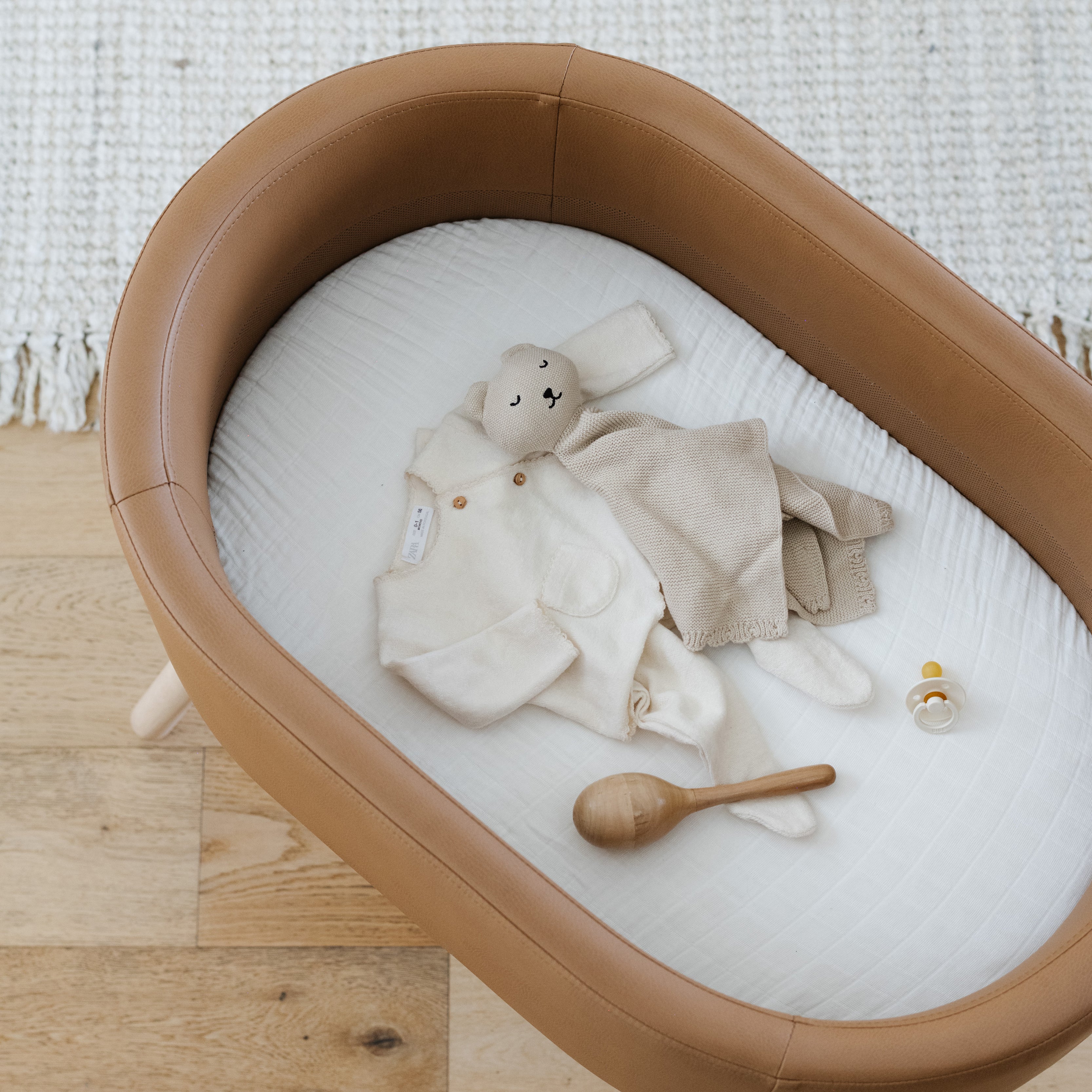 Babyletto GATHRE Hoop Bassinet - Camel – Baby Grand