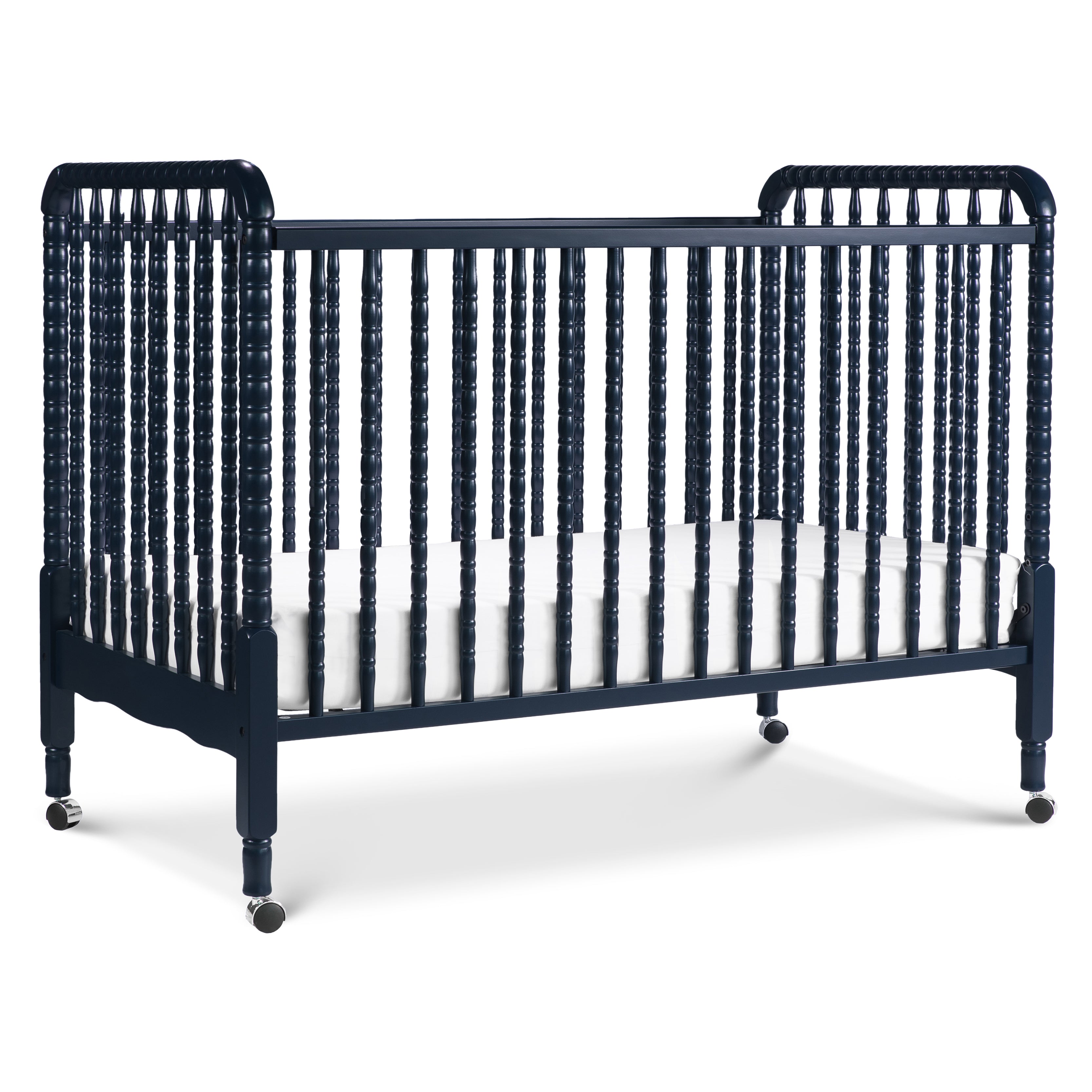 Jenny Lind Spindle Crib – Baby Grand
