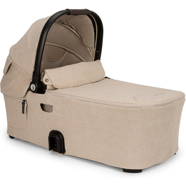 Nuna Demi Next/Icon Bassinet + Stand