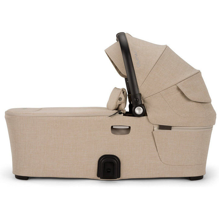 Nuna Demi Next/Icon Bassinet + Stand