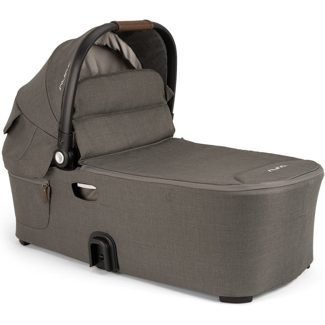 Nuna Demi Next/Icon Bassinet + Stand