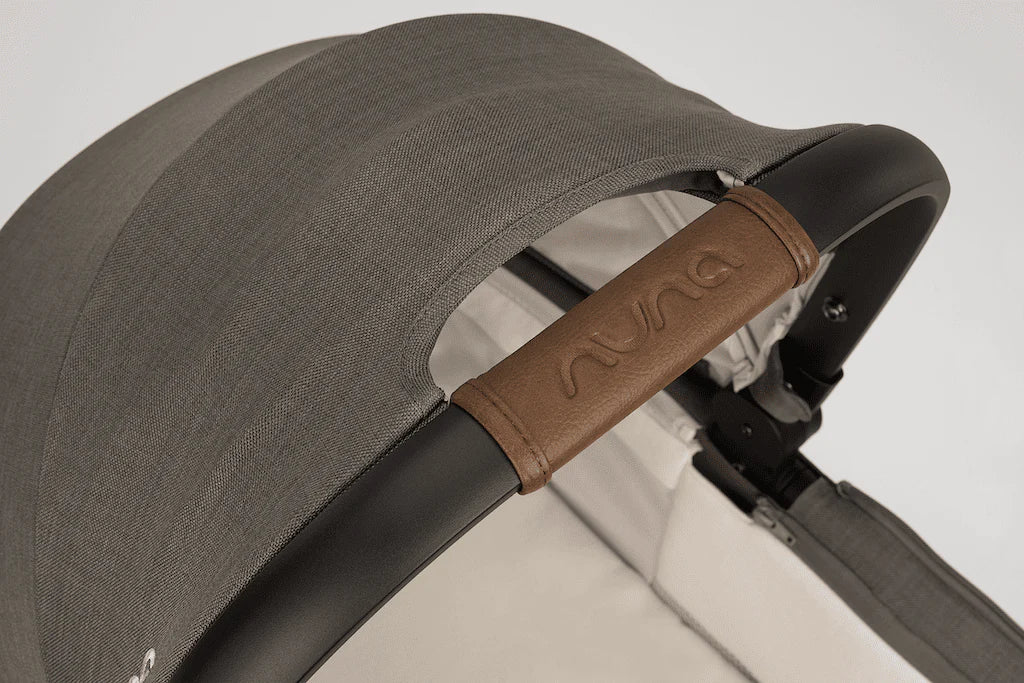 Nuna Demi NEXT Bassinet + Stand