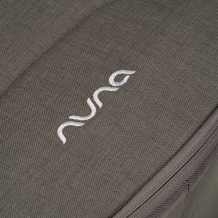 Nuna Demi Next/Icon Bassinet + Stand
