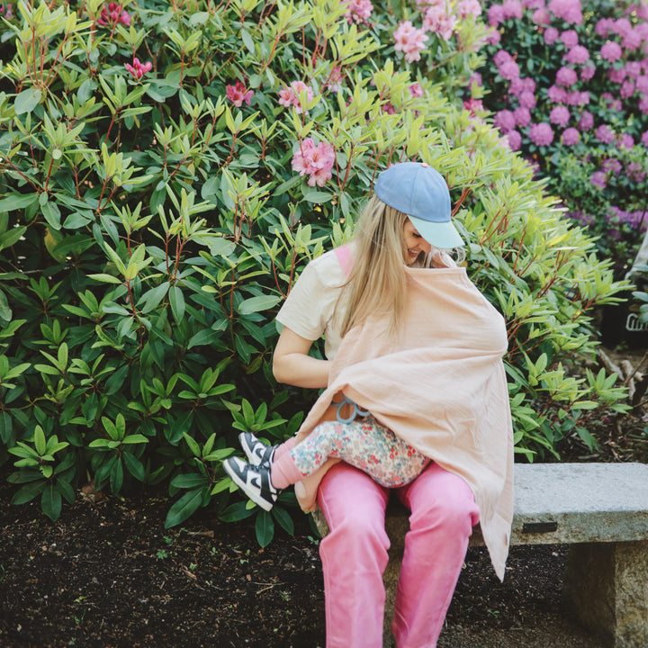 Mushie Muslin Nursing Cover Fog