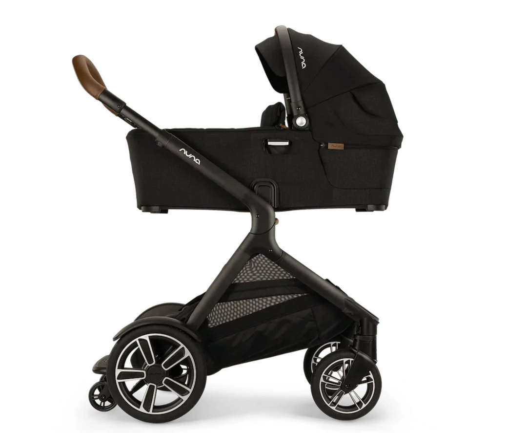 Nuna Demi Next/Icon Bassinet + Stand