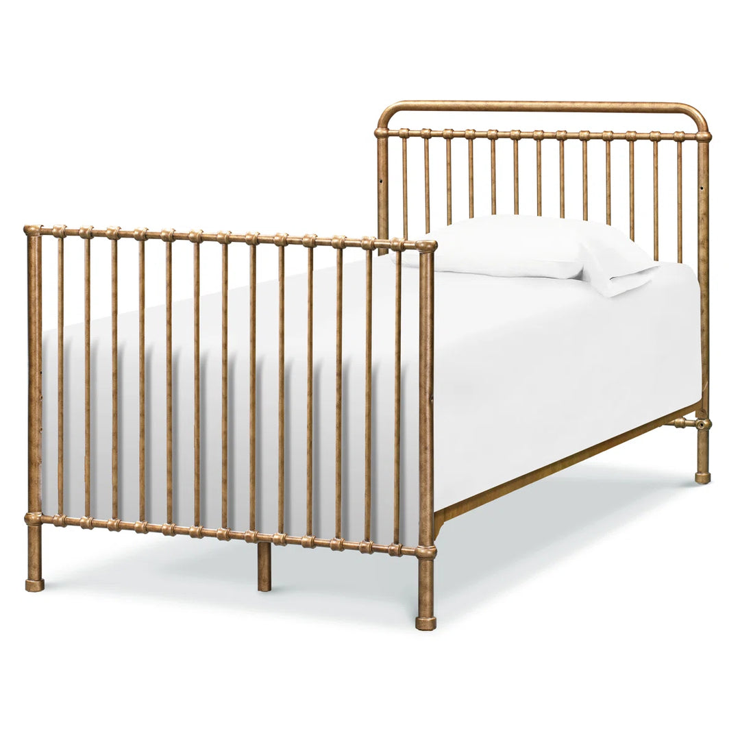 Naemsake Winston 4-in-1 Convertible Mini Crib