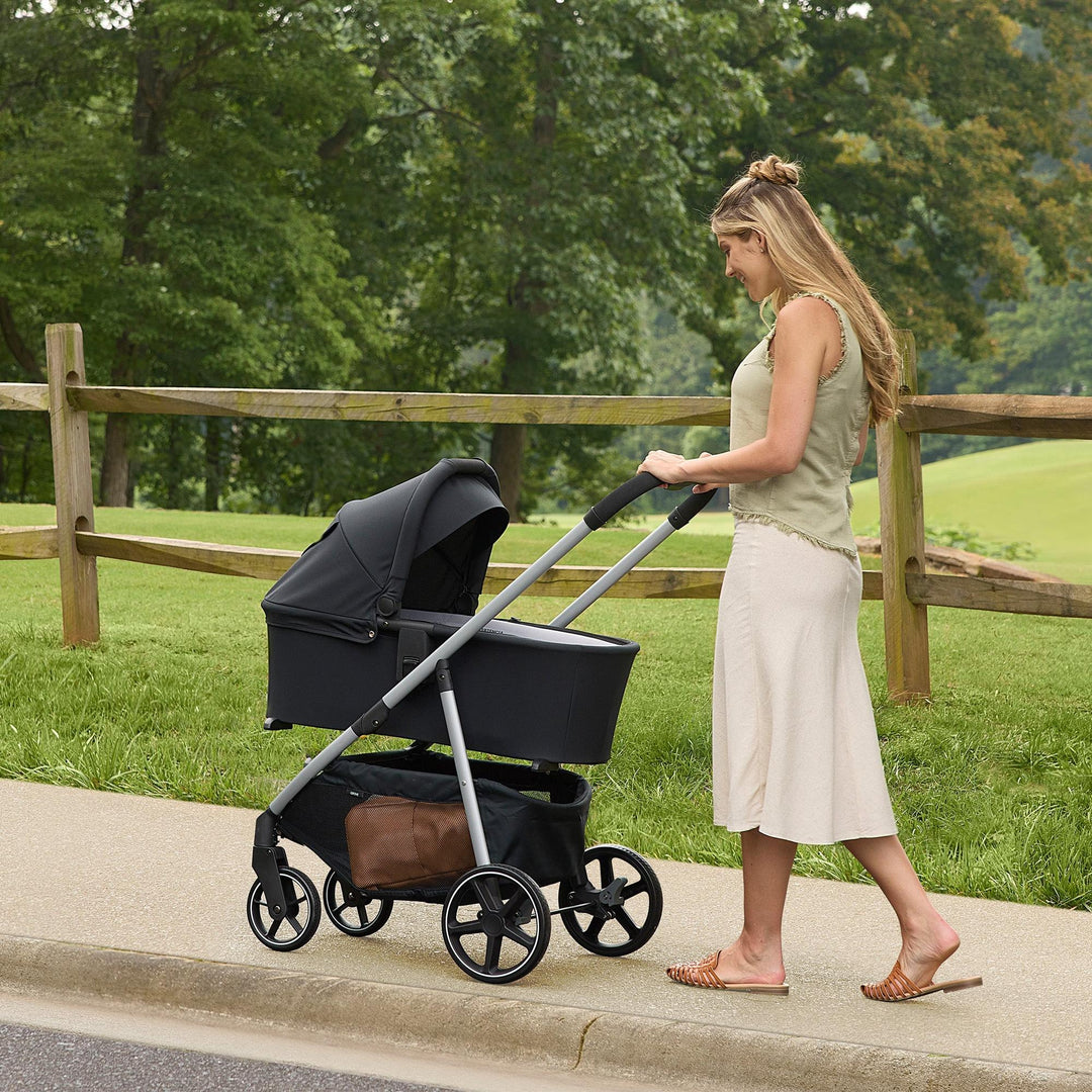 Britax® Zinnia® Bassinet for Select Strollers