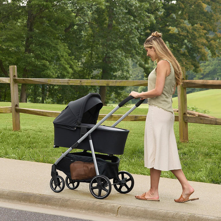 Britax® Zinnia® Bassinet for Select Strollers