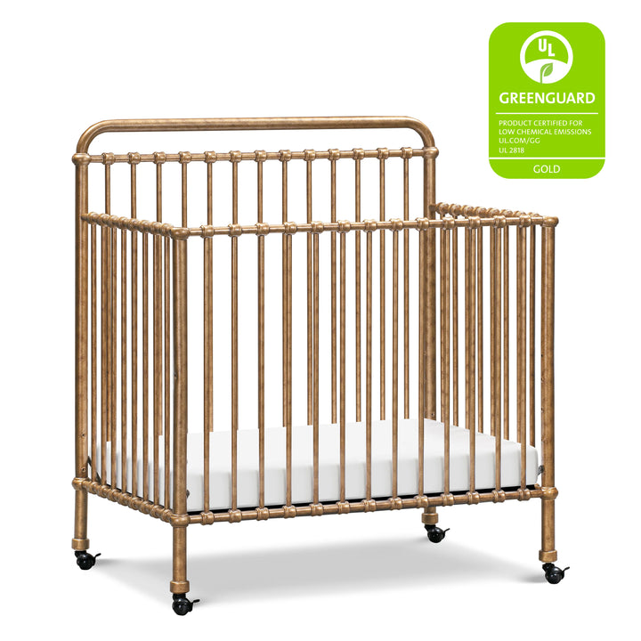 Naemsake Winston 4-in-1 Convertible Mini Crib