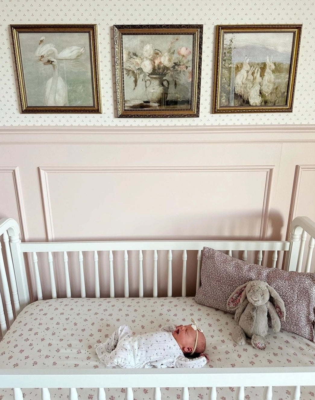 Evie Floral Muslin Crib Sheet