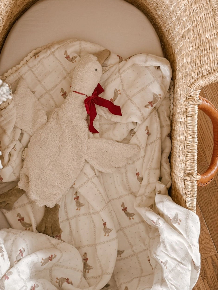 Red Bow Goose Quilted 6 Layer Blanket