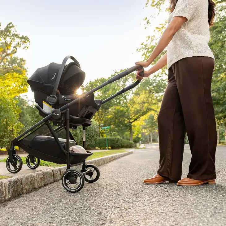 Nuna Flex System Frame + Ring Adapter