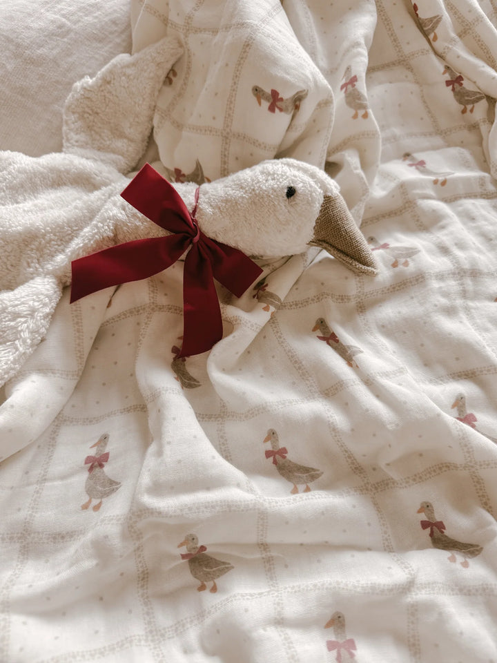 Red Bow Goose Quilted 6 Layer Blanket