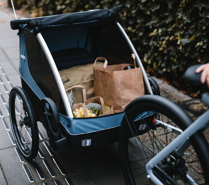 Thule Courier Bicycle Trailer in Aegean Blue