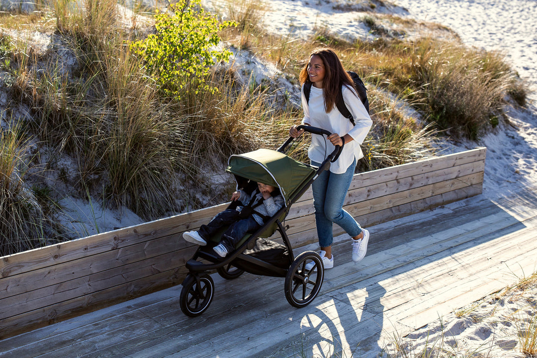 Thule urban glide 2 black on sale