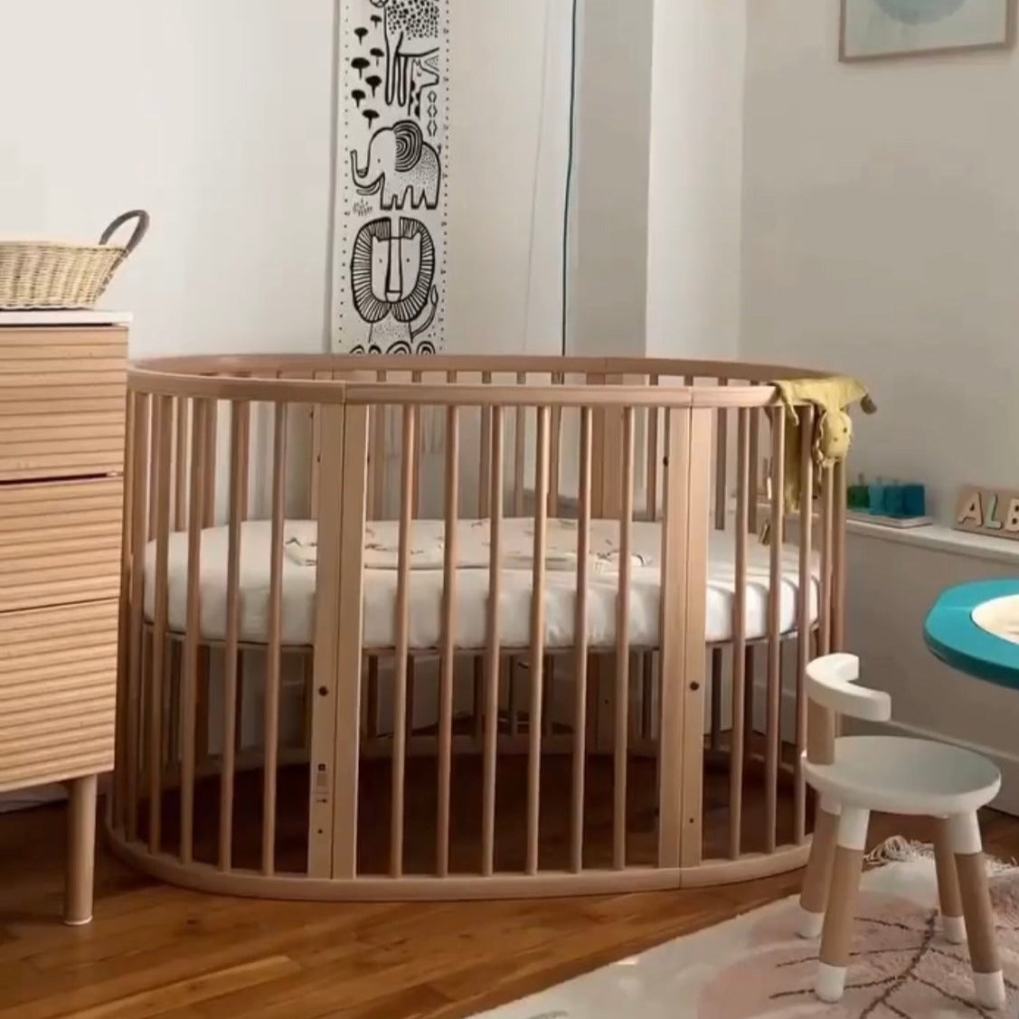 Stokke cheap oval cot