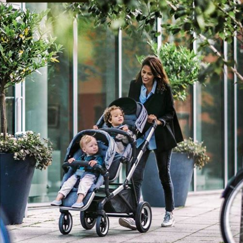Thule sleek top sibling seat