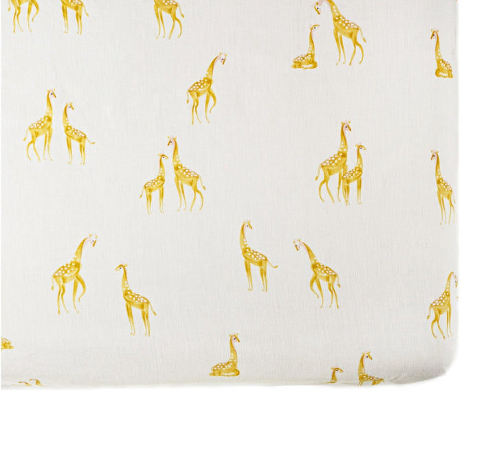 Petit Pehr Crib Sheet - Follow Me Giraffe