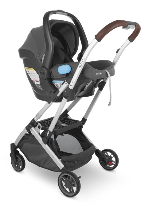 Minu with car seat shop