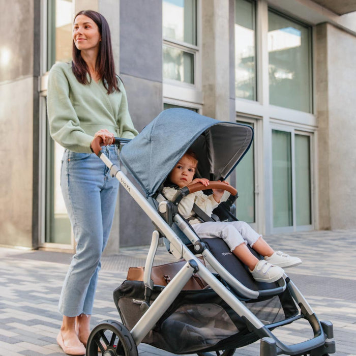 How much does hot sale uppababy vista weight